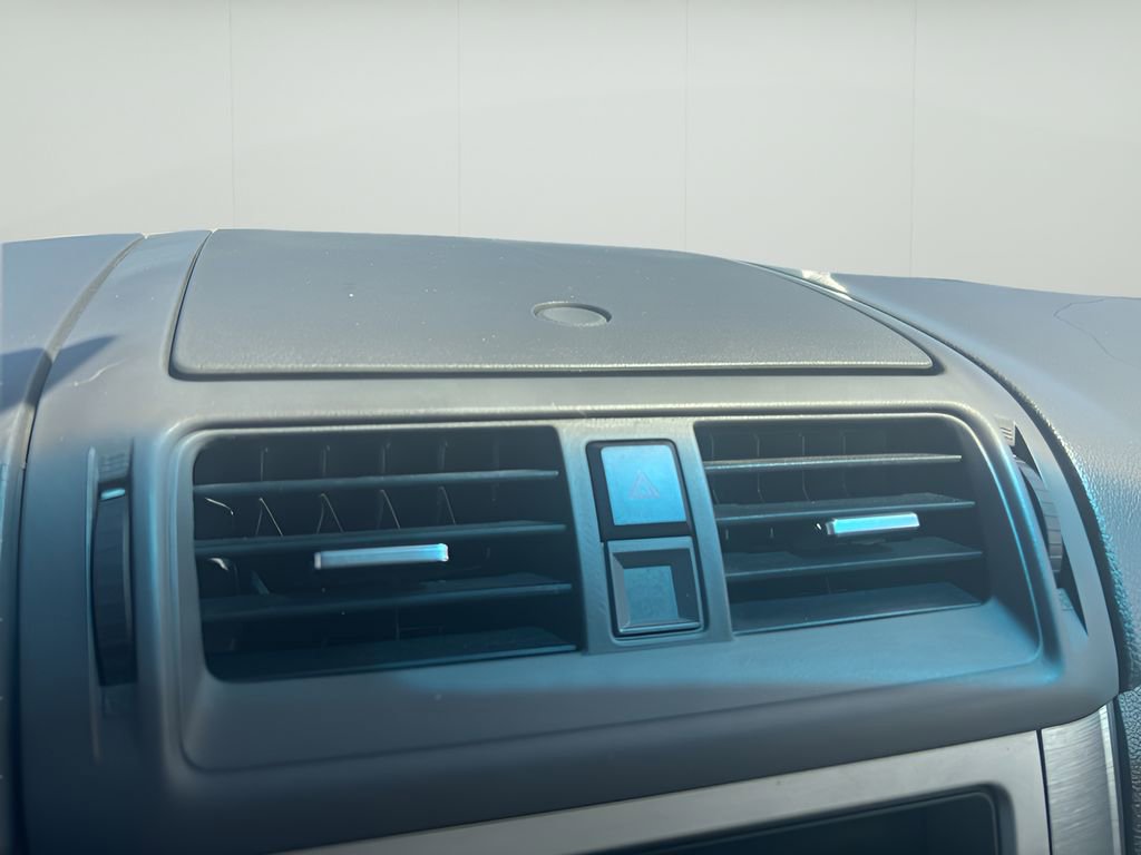 Used 2011 Ford Fusion SE FWD image 15