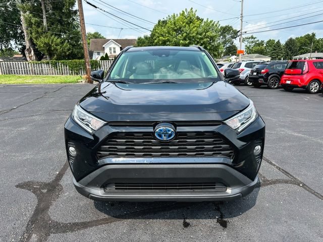 Used 2021 Toyota RAV4 XLE Premium AWD/4WD image 2
