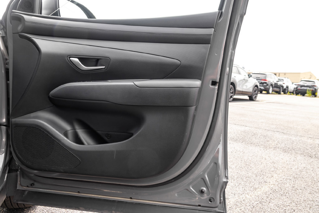 Used 2025 Hyundai Tucson SE AWD/4WD image 34