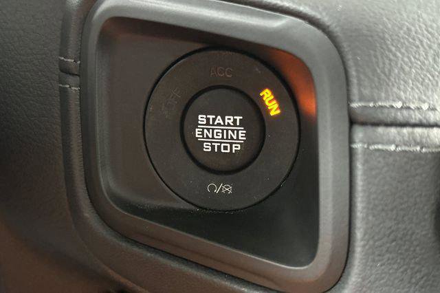 Certified 2024 Jeep Wrangler Unlimited Sahara w/ Safety Group AWD/4WD image 22