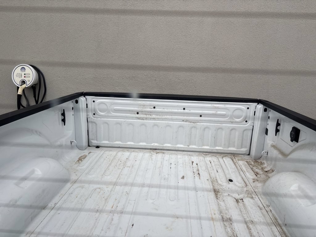 Used 2026 RAM 2500 Laramie AWD/4WD image 28