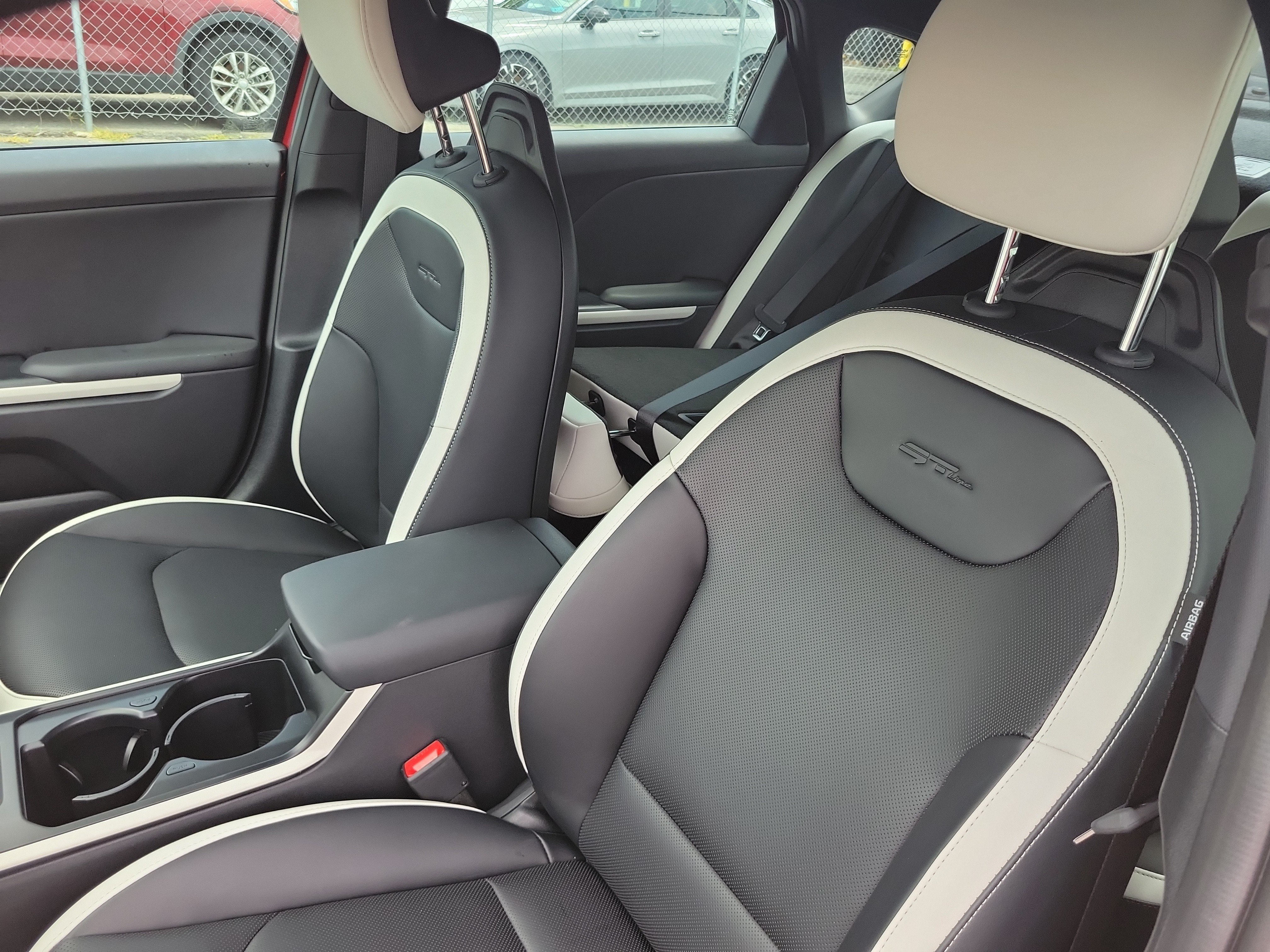 New 2026 Kia K4 GT-Line w/ GT-Line Sunroof Package FWD image 17