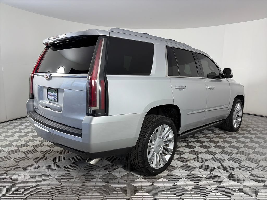 Used 2016 Cadillac Escalade Platinum AWD/4WD image 7