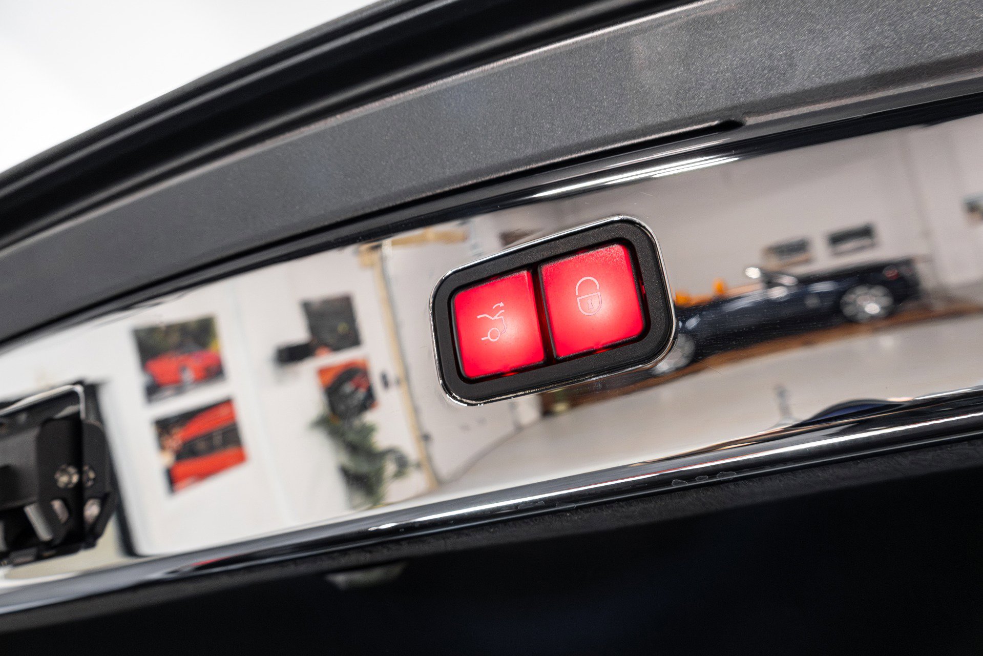 Used 2004 Maybach 57 image 57