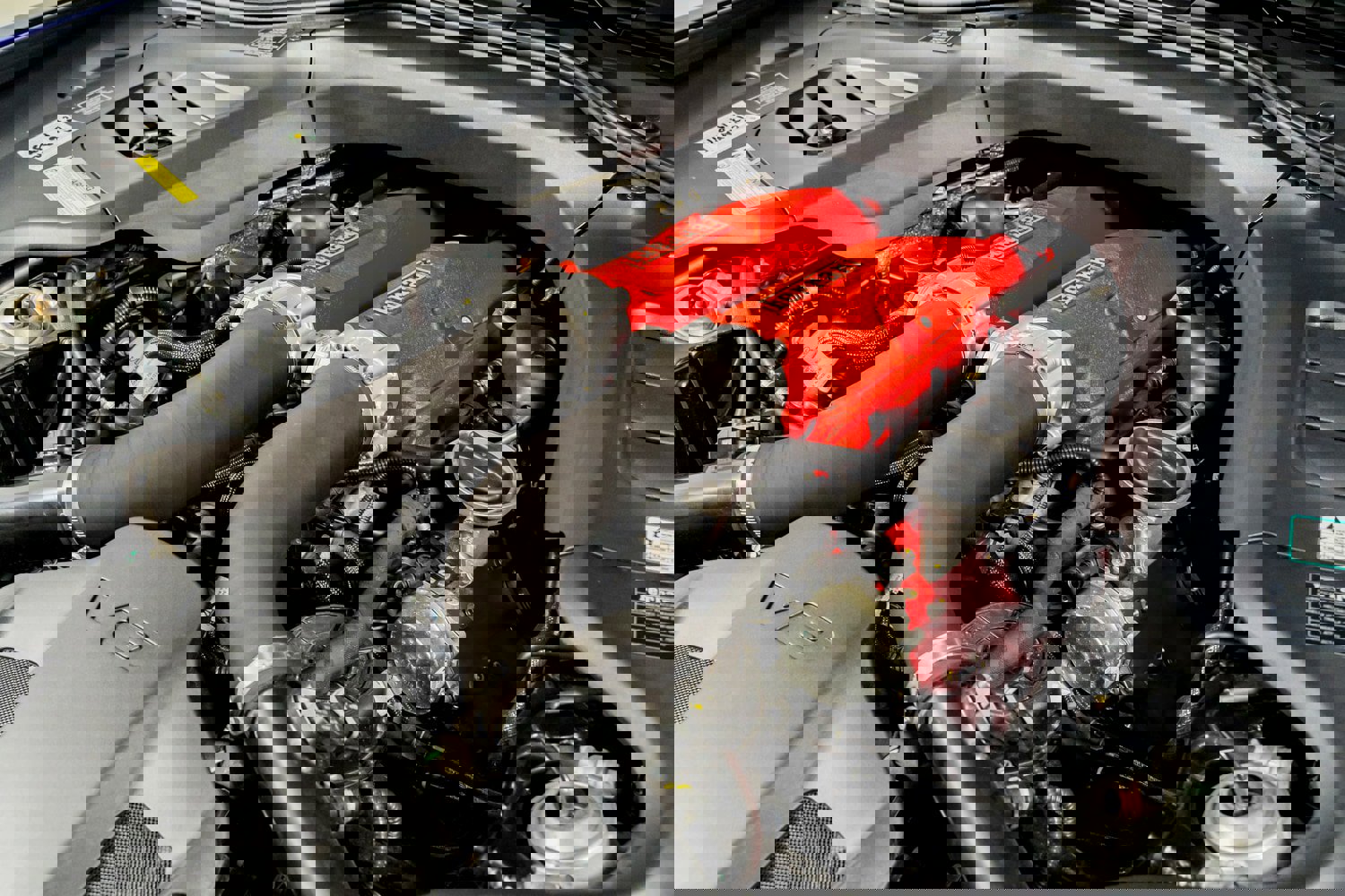 Certified 2019 Ferrari GTC4Lusso T RWD image 42