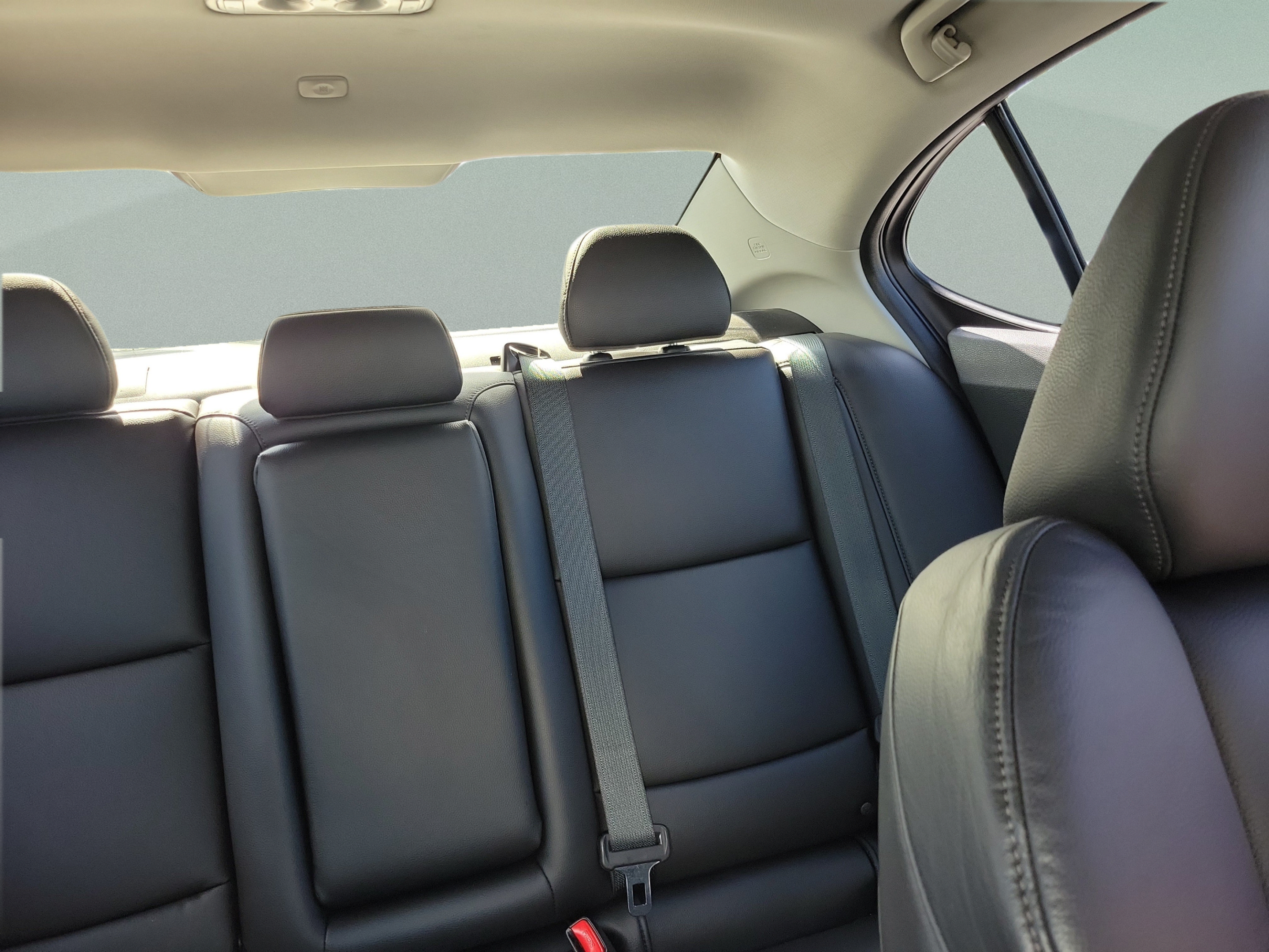 Used 2019 Acura TLX FWD image 10