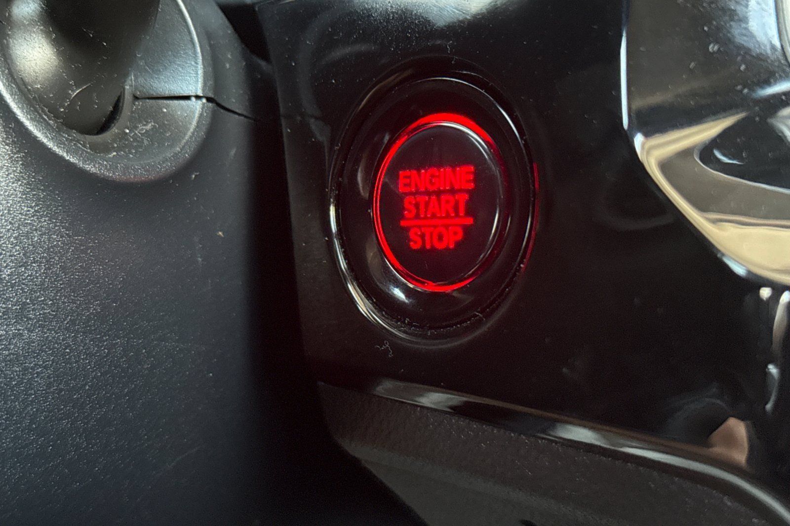 Used 2025 Honda Civic LX image 32