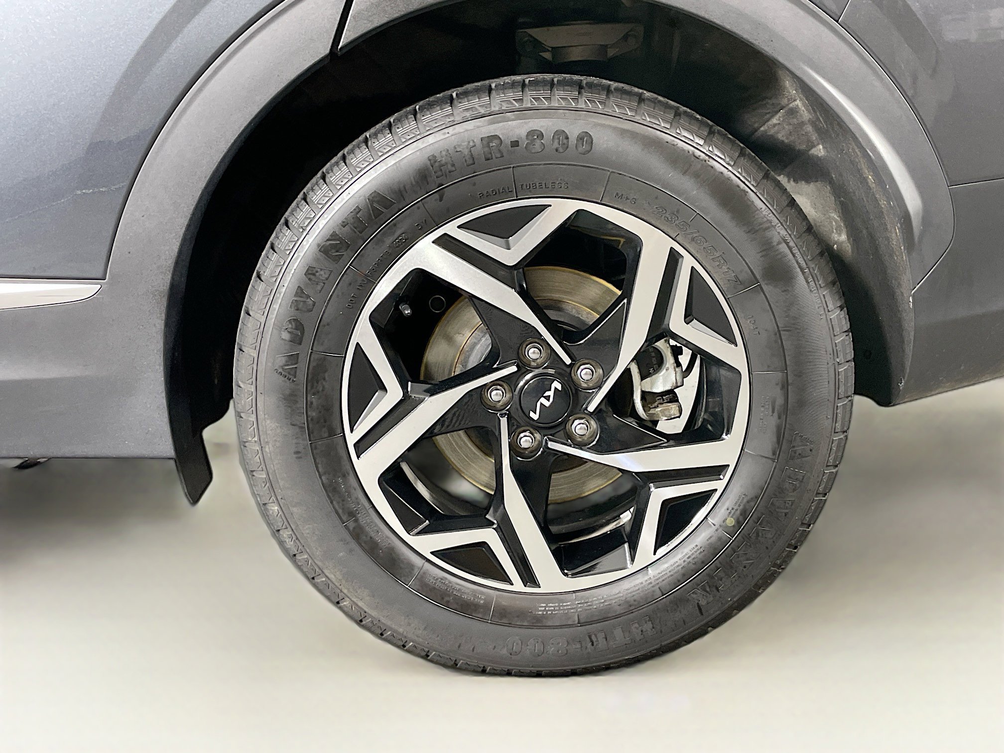 Used 2024 Kia Sportage LX image 11