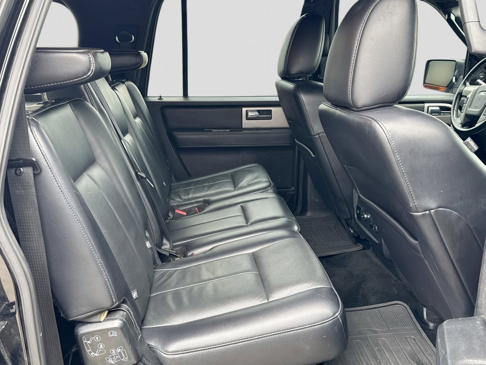 Used 2017 Ford Expedition EL Limited w/ Equipment Group 301A AWD/4WD image 23