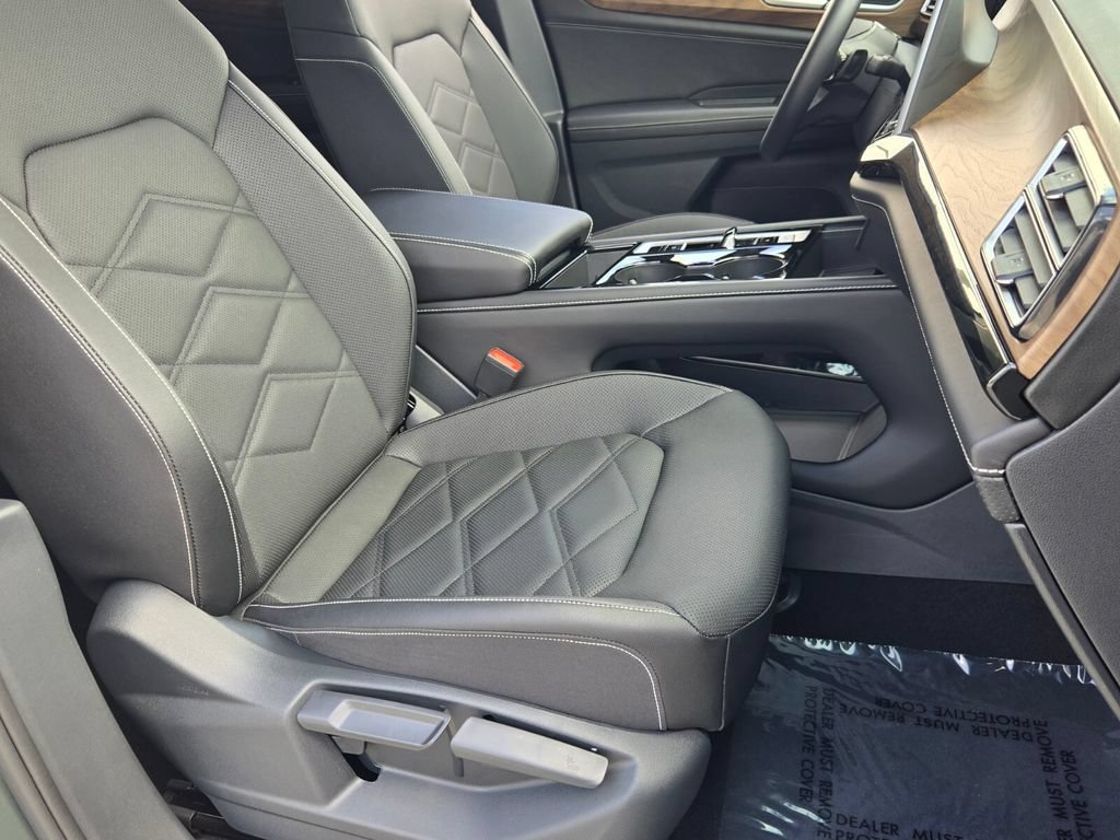 Certified 2026 Volkswagen Atlas SE FWD image 20