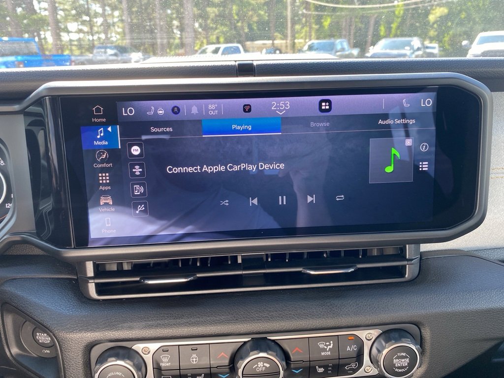 New 2025 Jeep Gladiator Sport image 29