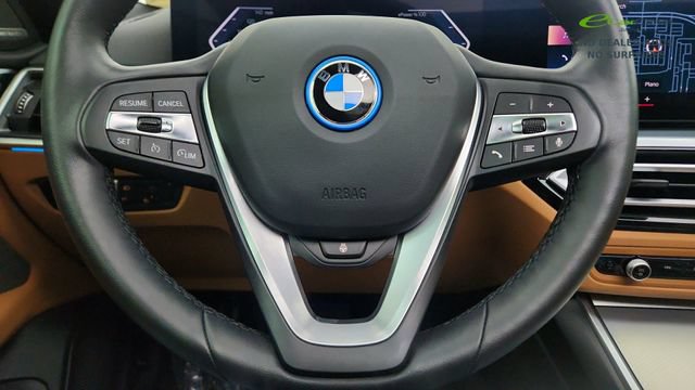 Used 2023 BMW i4 eDrive35 w/ Premium Package RWD image 42