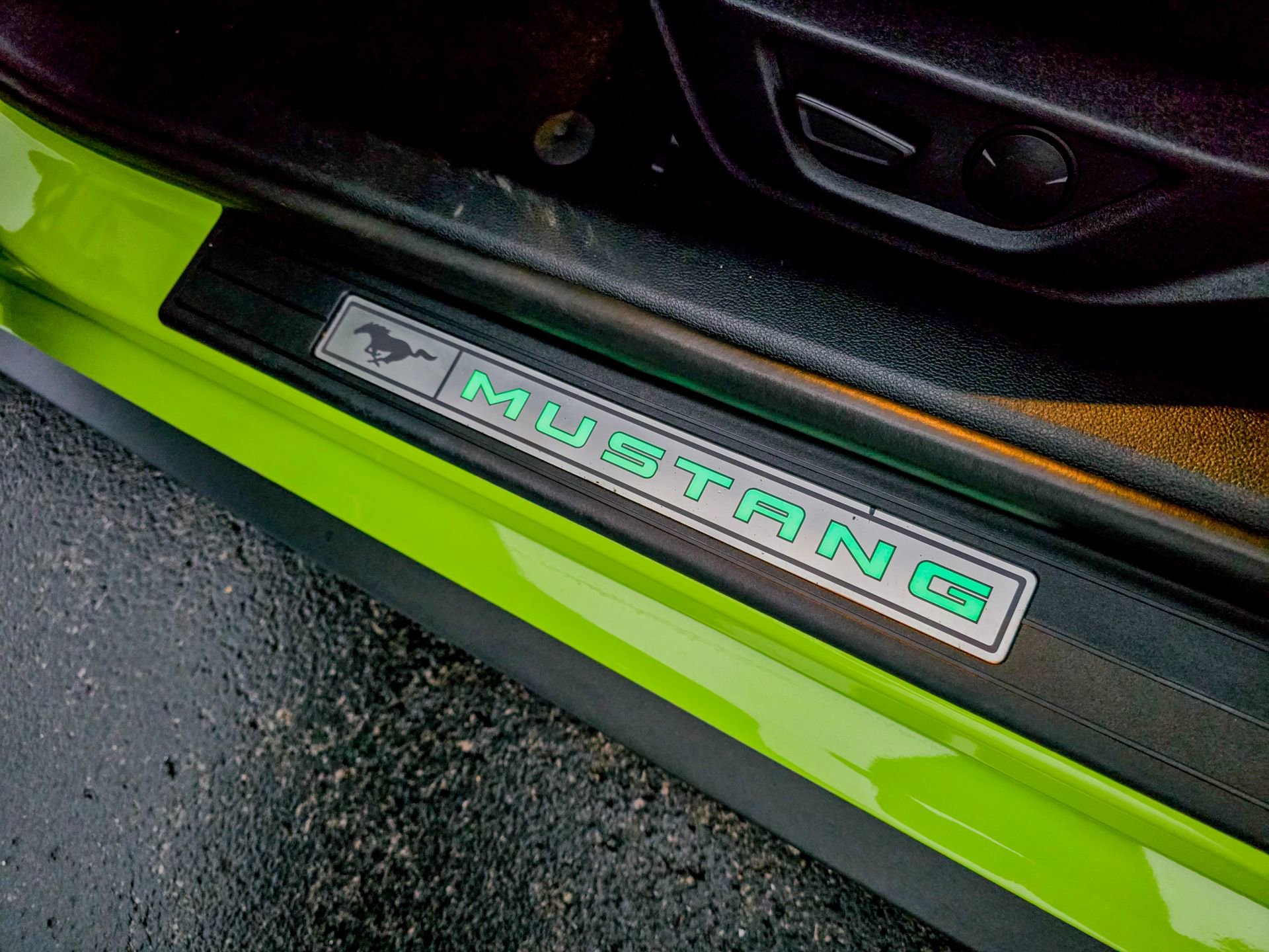 Used 2020 Ford Mustang GT Premium w/ GT Performance Package image 16