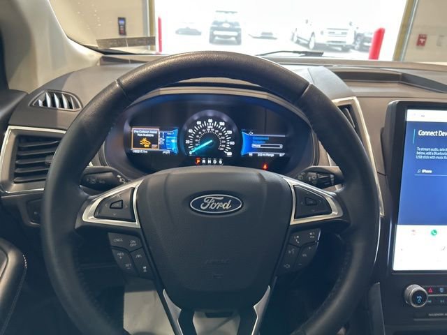 Used 2023 Ford Edge Titanium AWD/4WD image 10