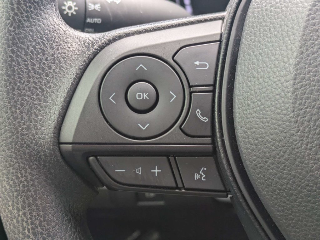 Used 2026 Toyota Corolla LE FWD image 24