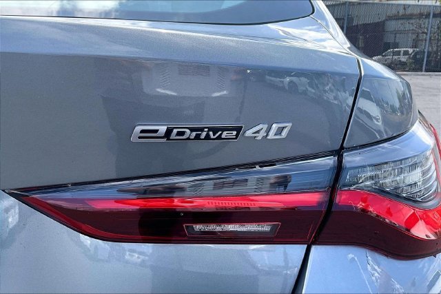 Used 2023 BMW i4 eDrive40 RWD image 33