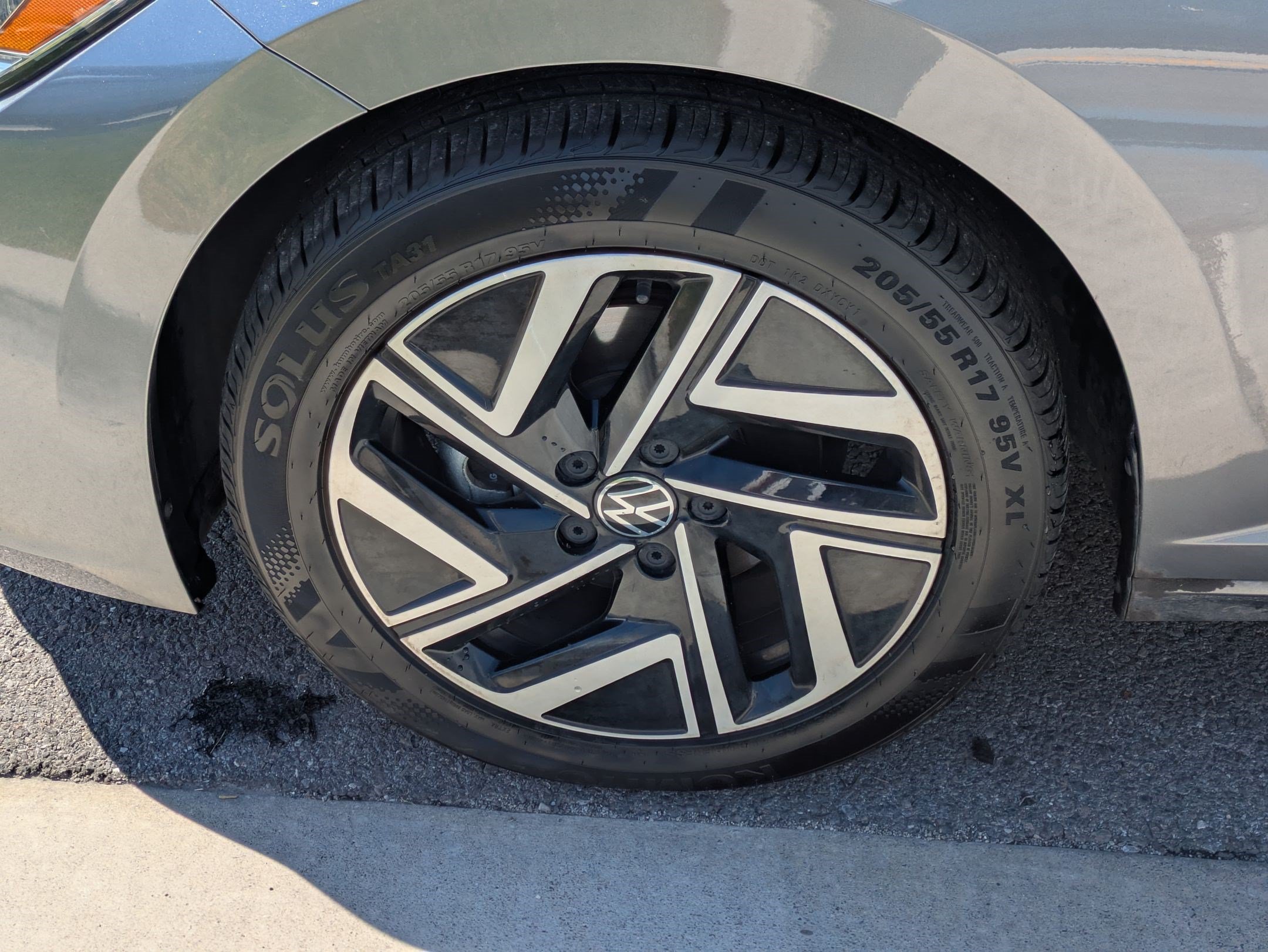 Used 2022 Volkswagen Jetta SEL FWD image 14