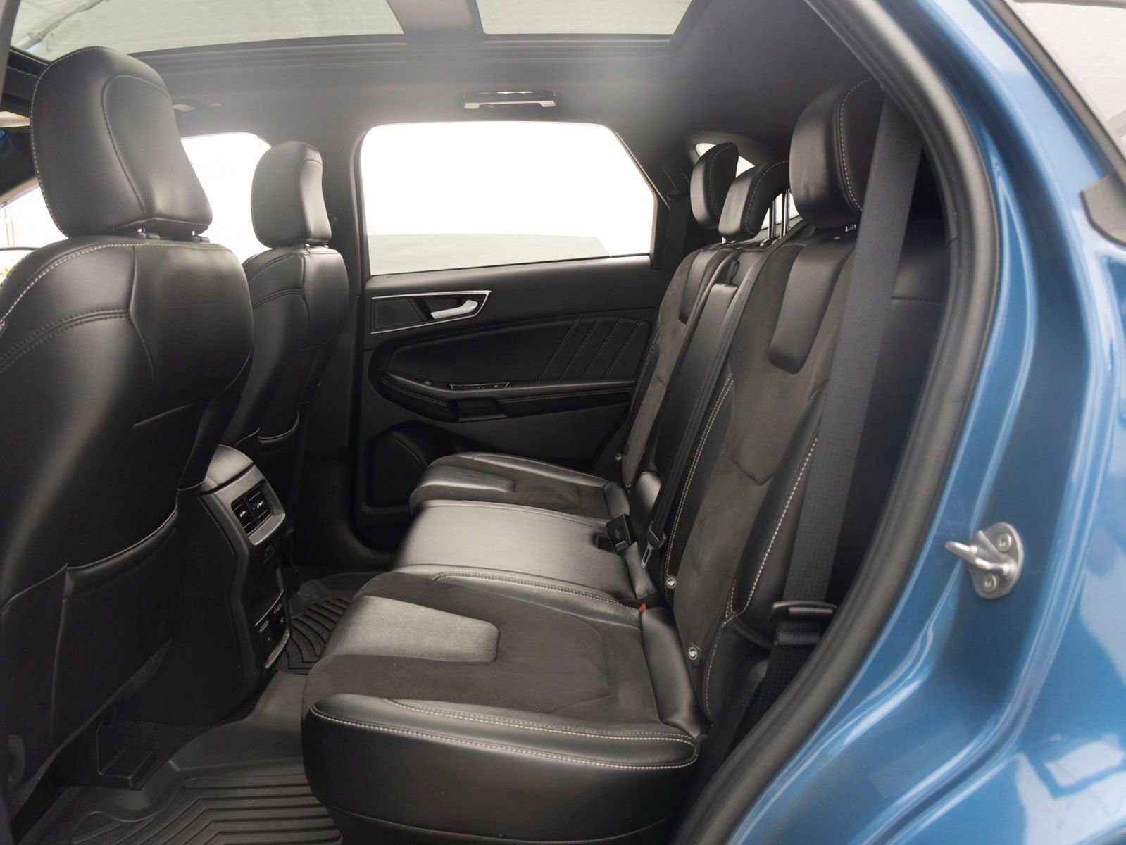 Used 2020 Ford Edge ST w/ Equipment Group 401A image 20