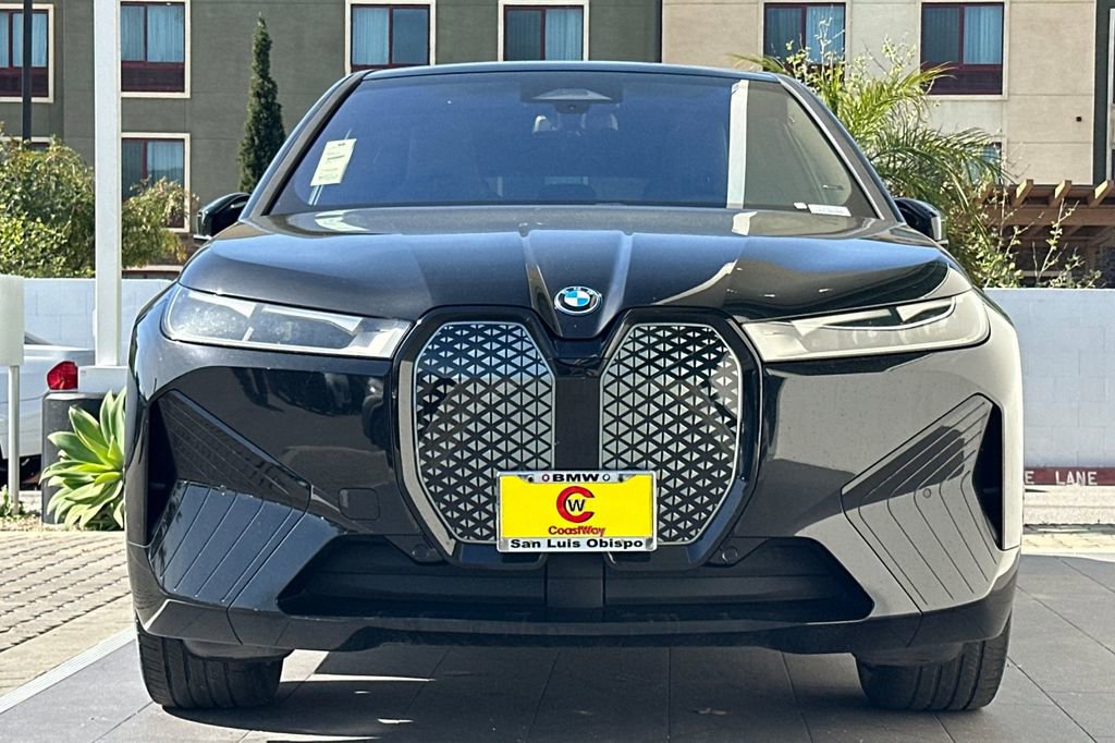 Used 2024 BMW iX xDrive50 w/ Sport Package image 8