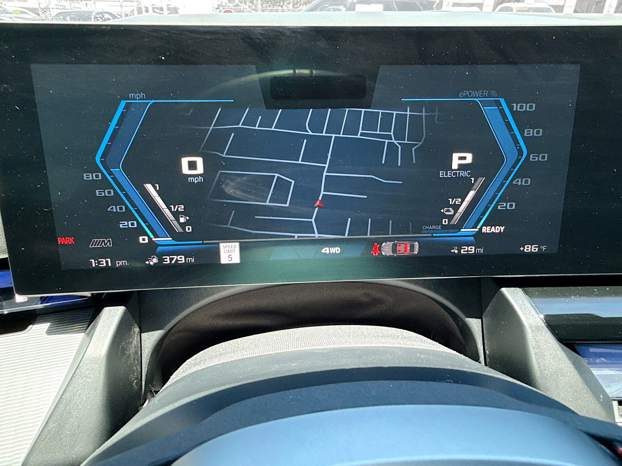 Used 2025 BMW M5 w/ Executive Package image 40