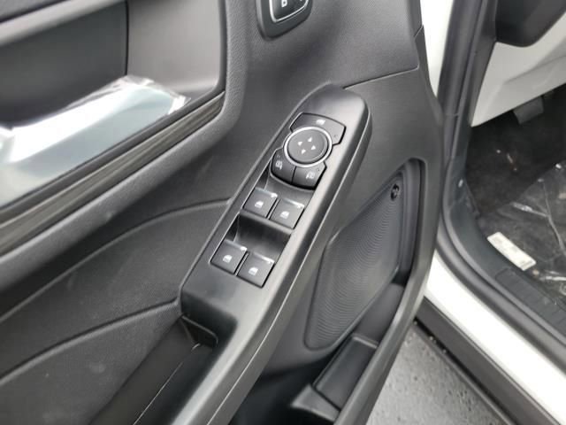 New 2025 Ford Escape SE w/ PHEV Premium Package image 19