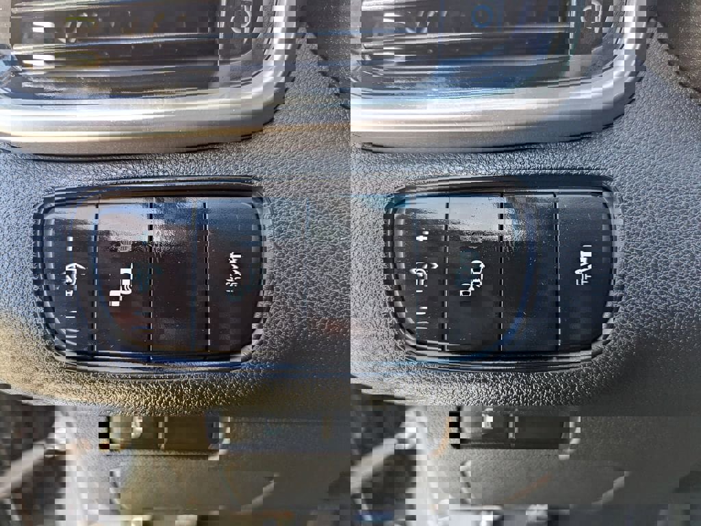 Used 2020 Kia Sorento LX image 23