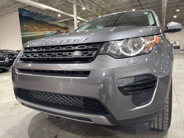 Used 2016 Land Rover Discovery Sport SE image 28