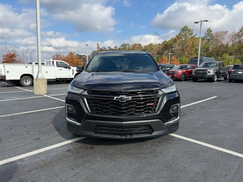 Used 2022 Chevrolet Traverse RS image 2