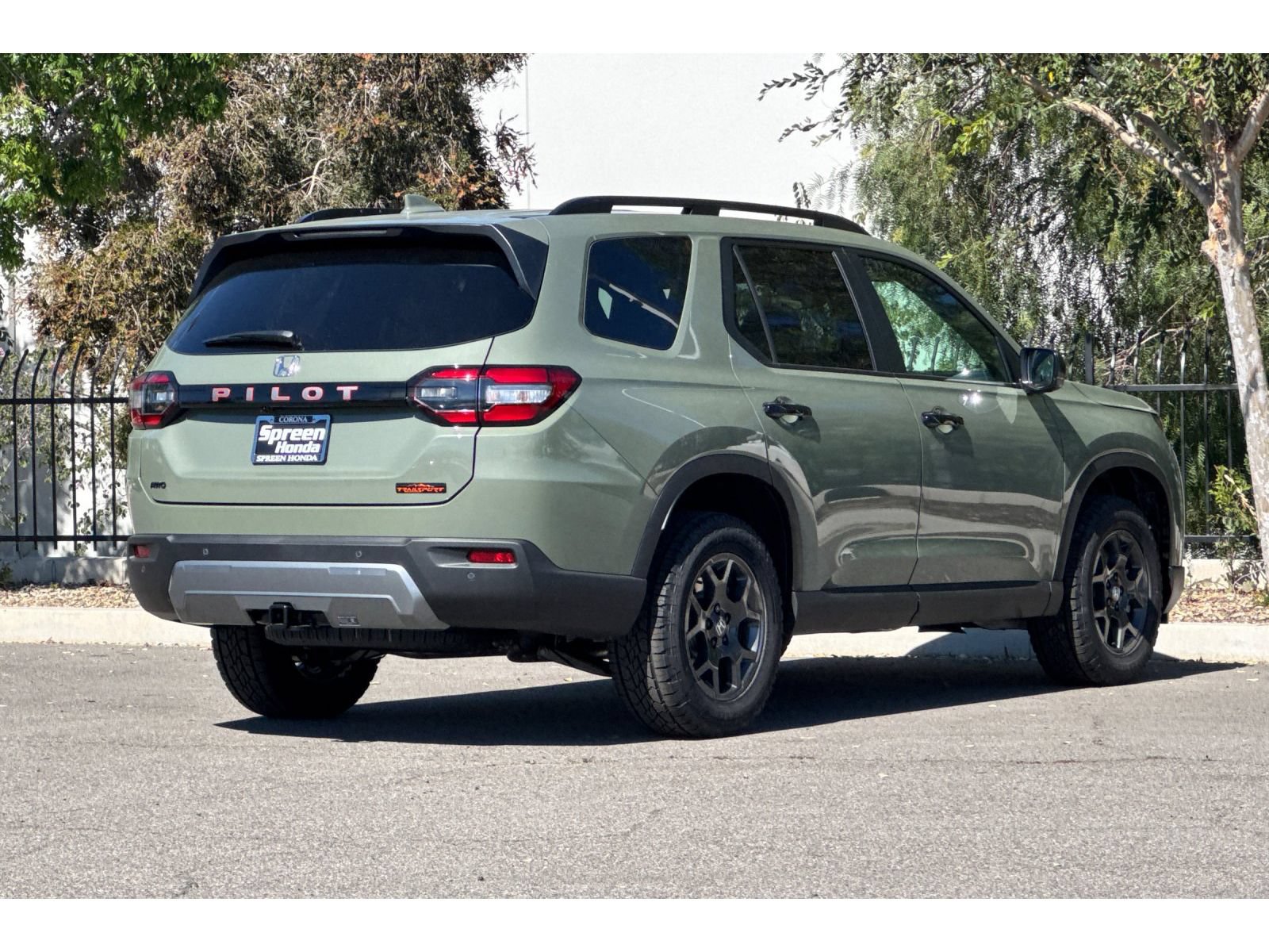 New 2026 Honda Pilot TrailSport image 4
