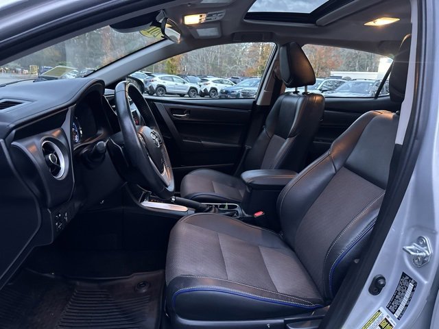 Used 2018 Toyota Corolla SE image 17