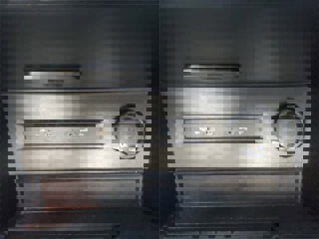 Certified 2025 Volkswagen Taos SE image 24