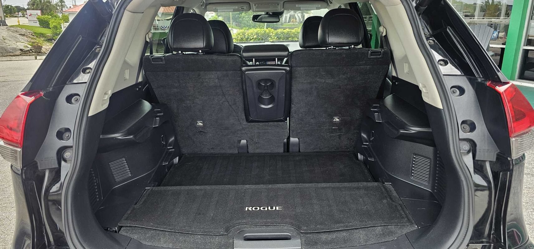 Used 2020 Nissan Rogue SL FWD image 19