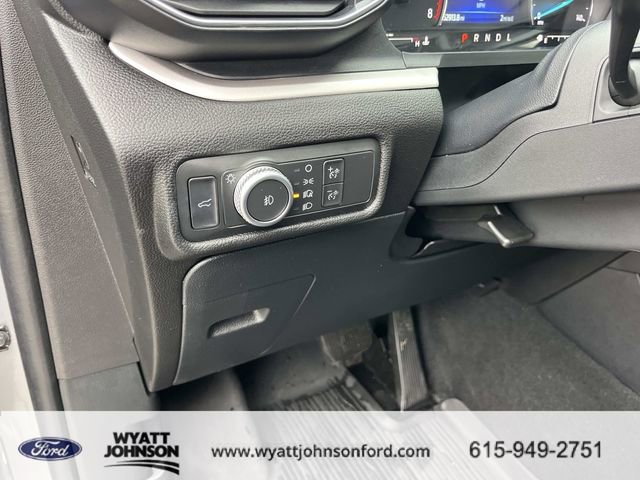 Certified 2022 Ford Explorer XLT w/ Equipment Group 202A image 30