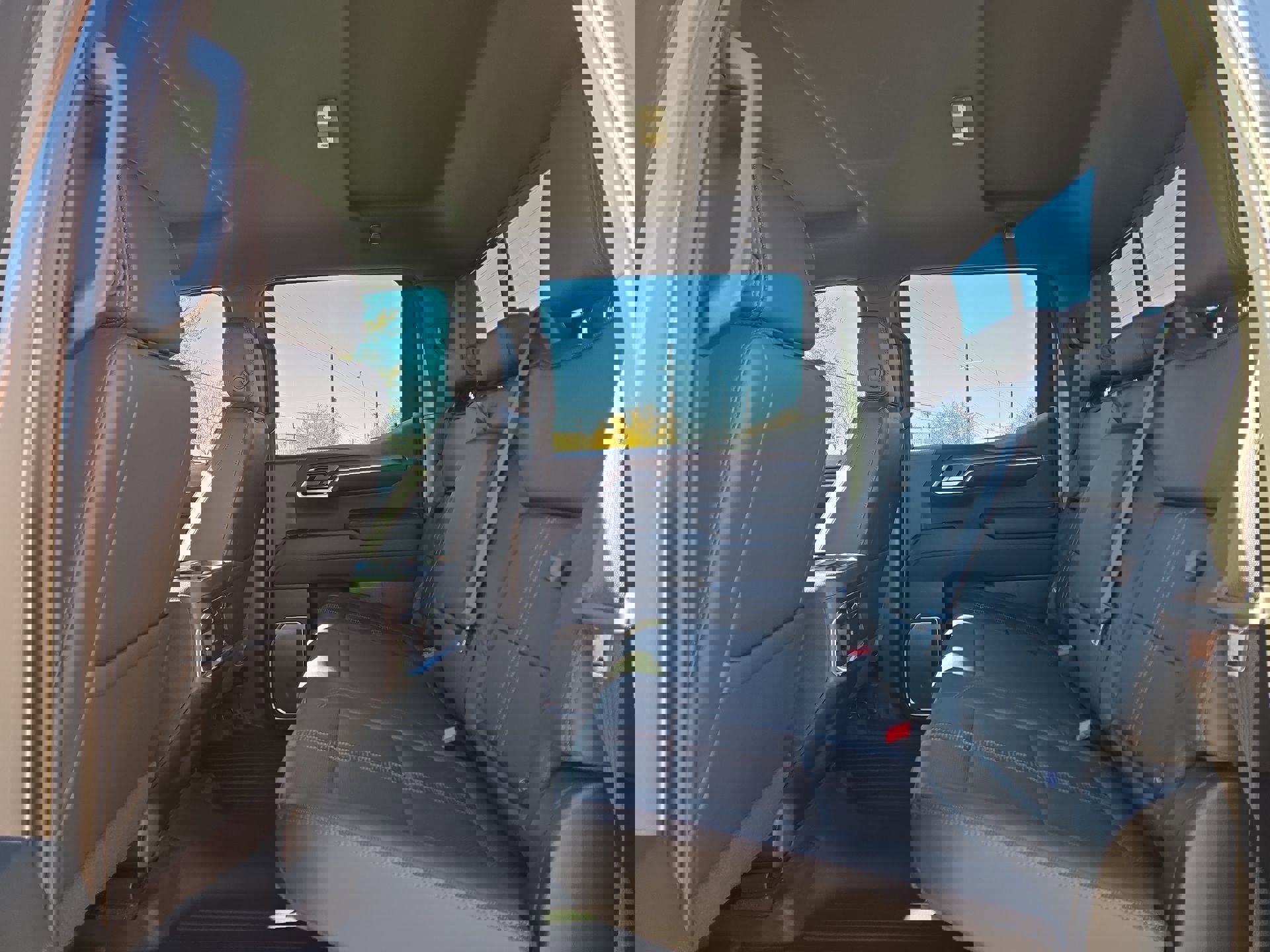 Used 2025 Chevrolet Silverado 1500 High Country w/ Technology Package image 13