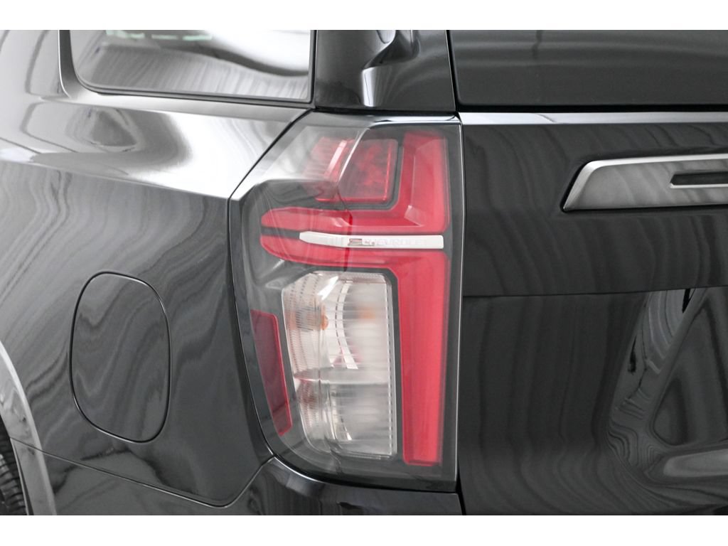 Used 2022 Chevrolet Tahoe Z71 w/ Luxury Package AWD/4WD image 12