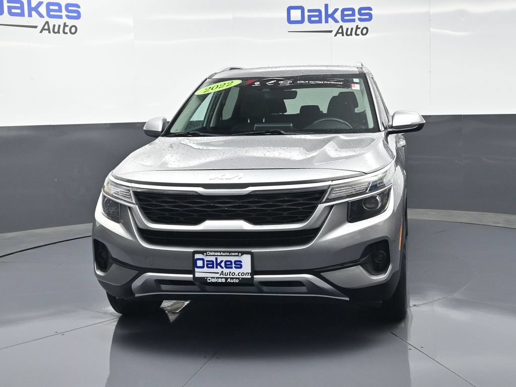 Certified 2022 Kia Seltos EX AWD/4WD image 2