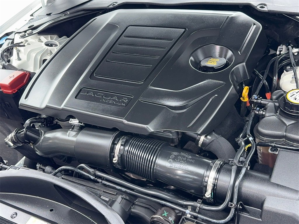 Used 2022 Jaguar XF R-Dynamic SE image 61