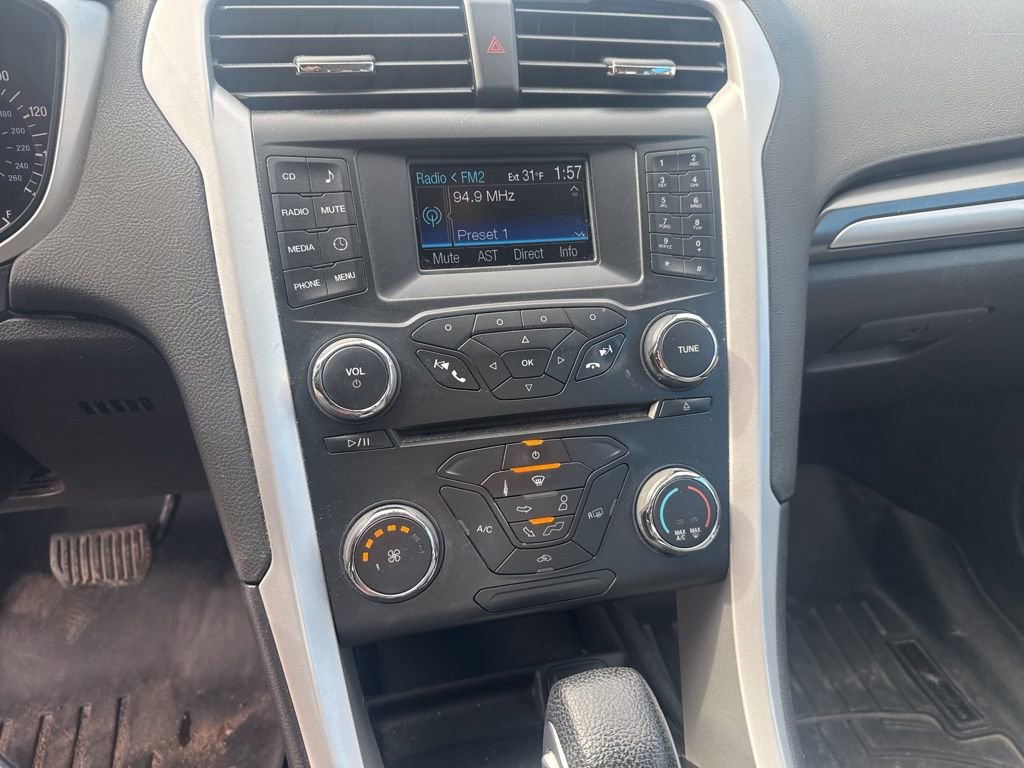 Used 2014 Ford Fusion S image 21