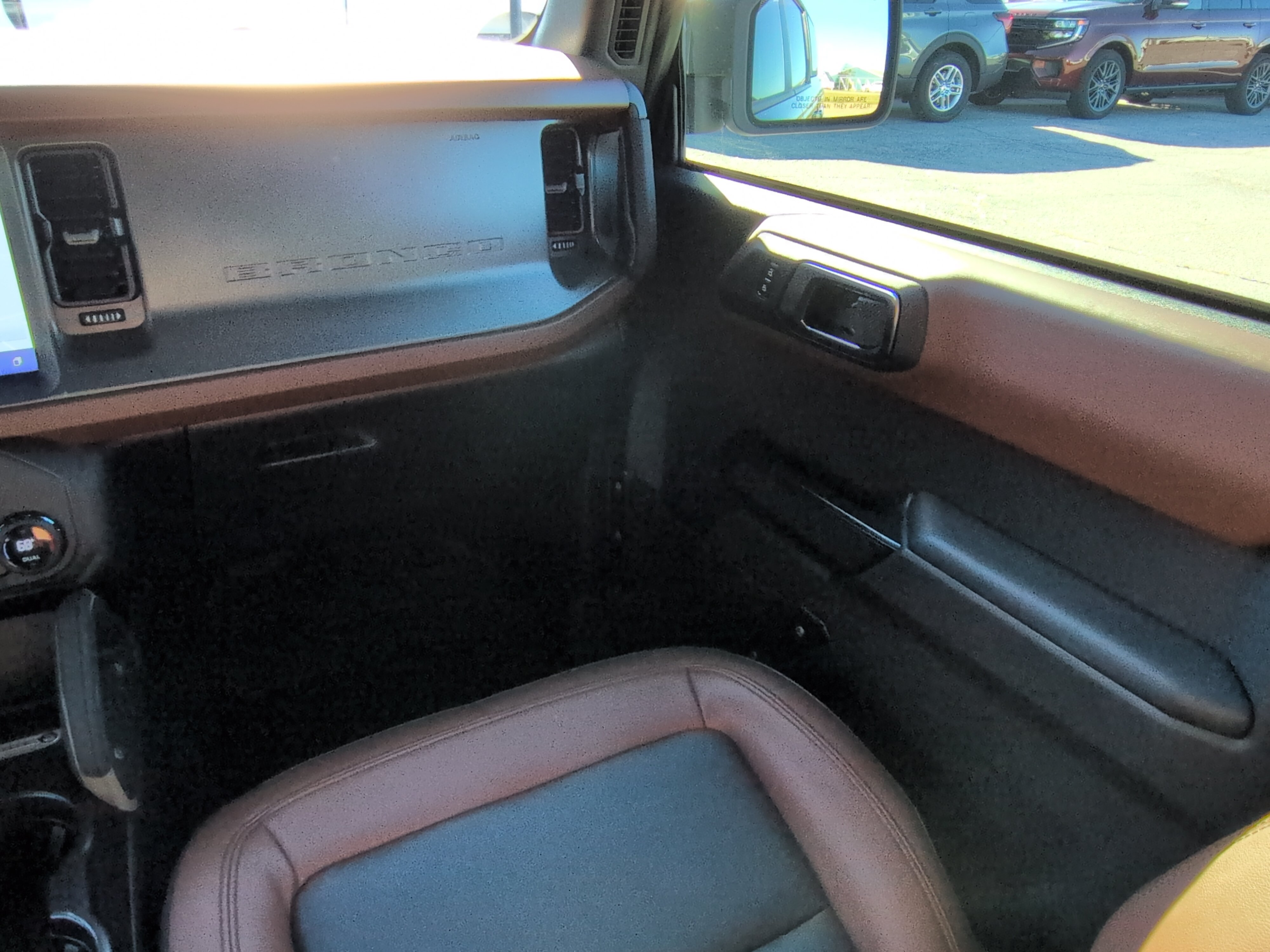 Certified 2024 Ford Bronco Outer Banks AWD/4WD image 15