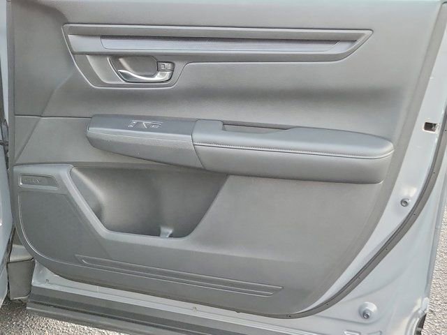 Used 2025 Honda CR-V EX image 10