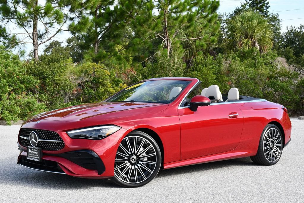 Used 2024 Mercedes-Benz CLE 300 4MATIC Cabriolet image 23