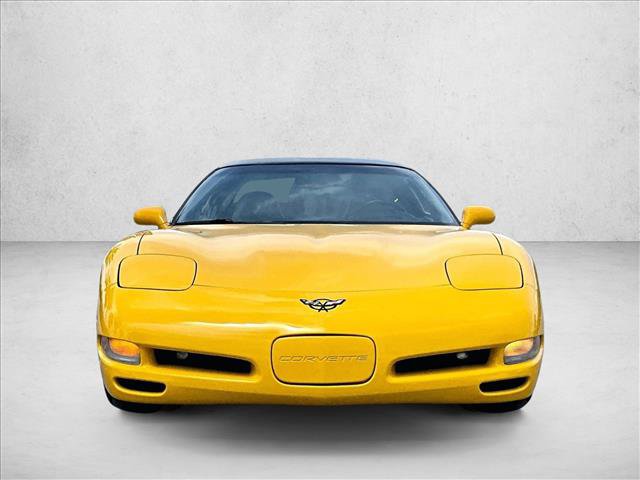 Used 2000 Chevrolet Corvette Coupe w/ Performance Handling Pkg RWD image 3