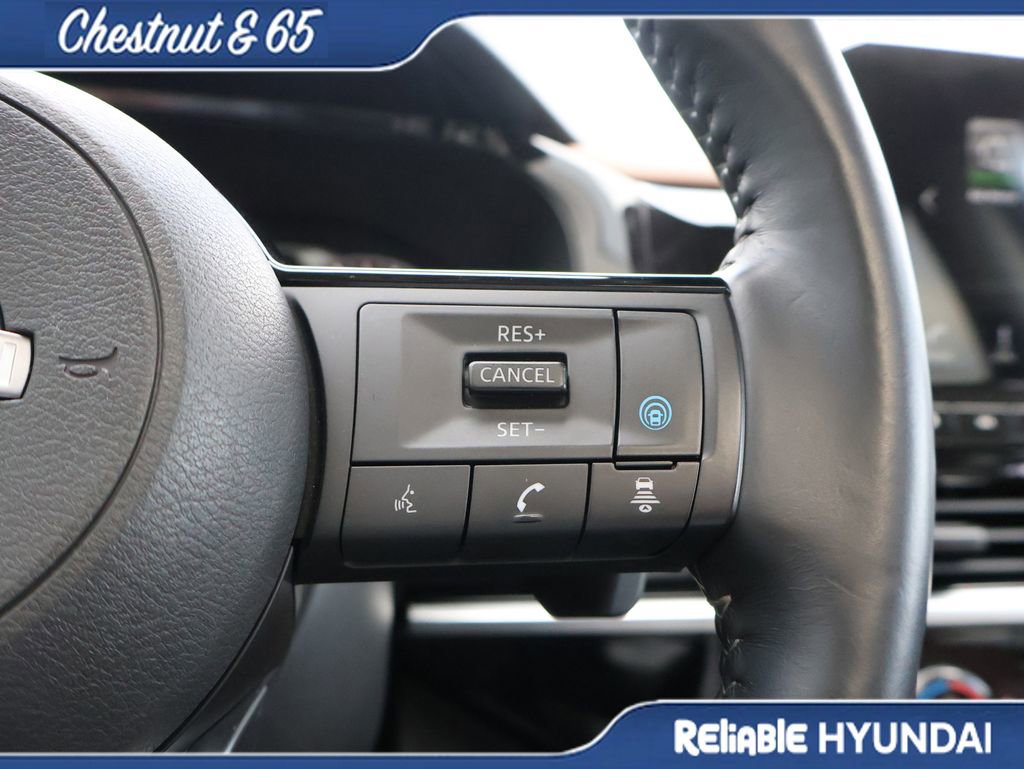 Used 2022 Nissan Pathfinder Platinum w/ Lighting Package (N93) image 31