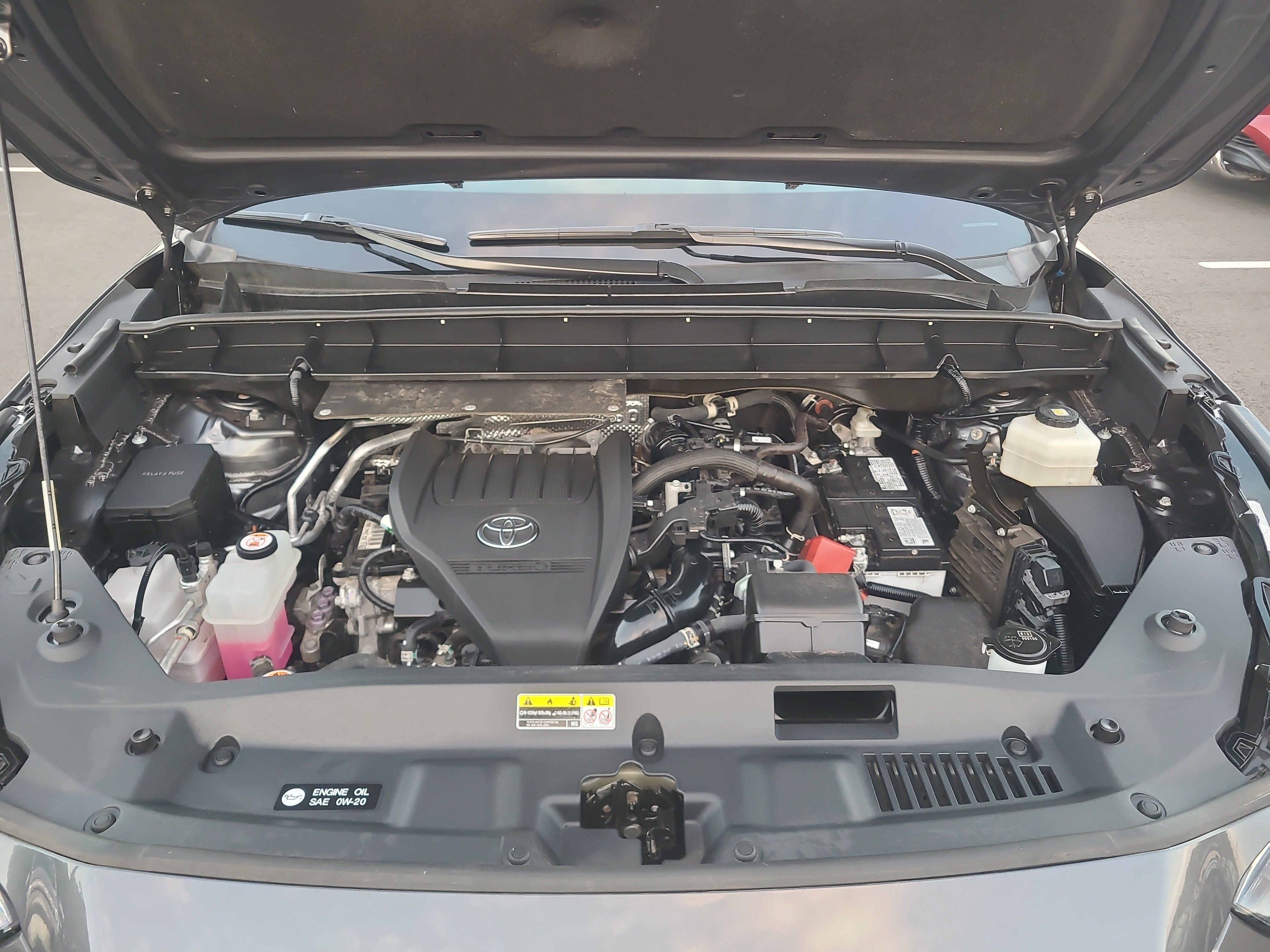 Used 2023 Toyota Highlander XLE AWD/4WD image 33