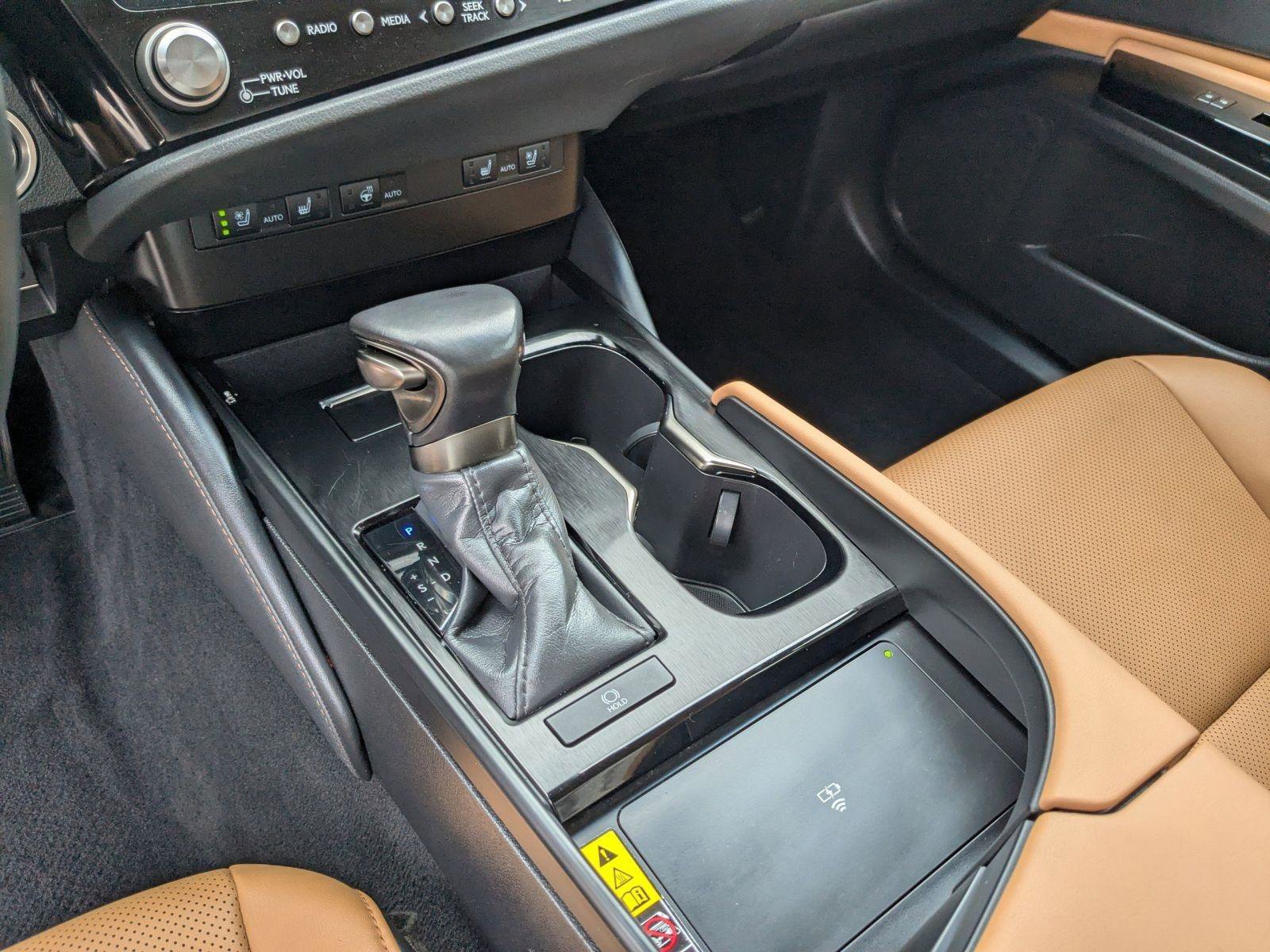 Certified 2025 Lexus ES 350 w/ Premium Package FWD image 16