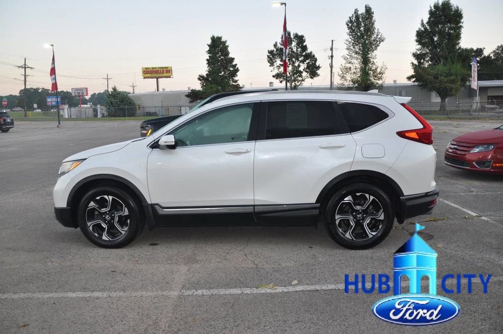 Used 2017 Honda CR-V Touring image 2