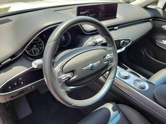 Used 2024 Genesis GV70 2.5T w/ Select Package AWD/4WD image 25