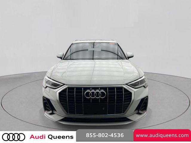 Used 2023 Audi Q3 2.0T Premium Plus w/ Premium Plus Package AWD/4WD image 2