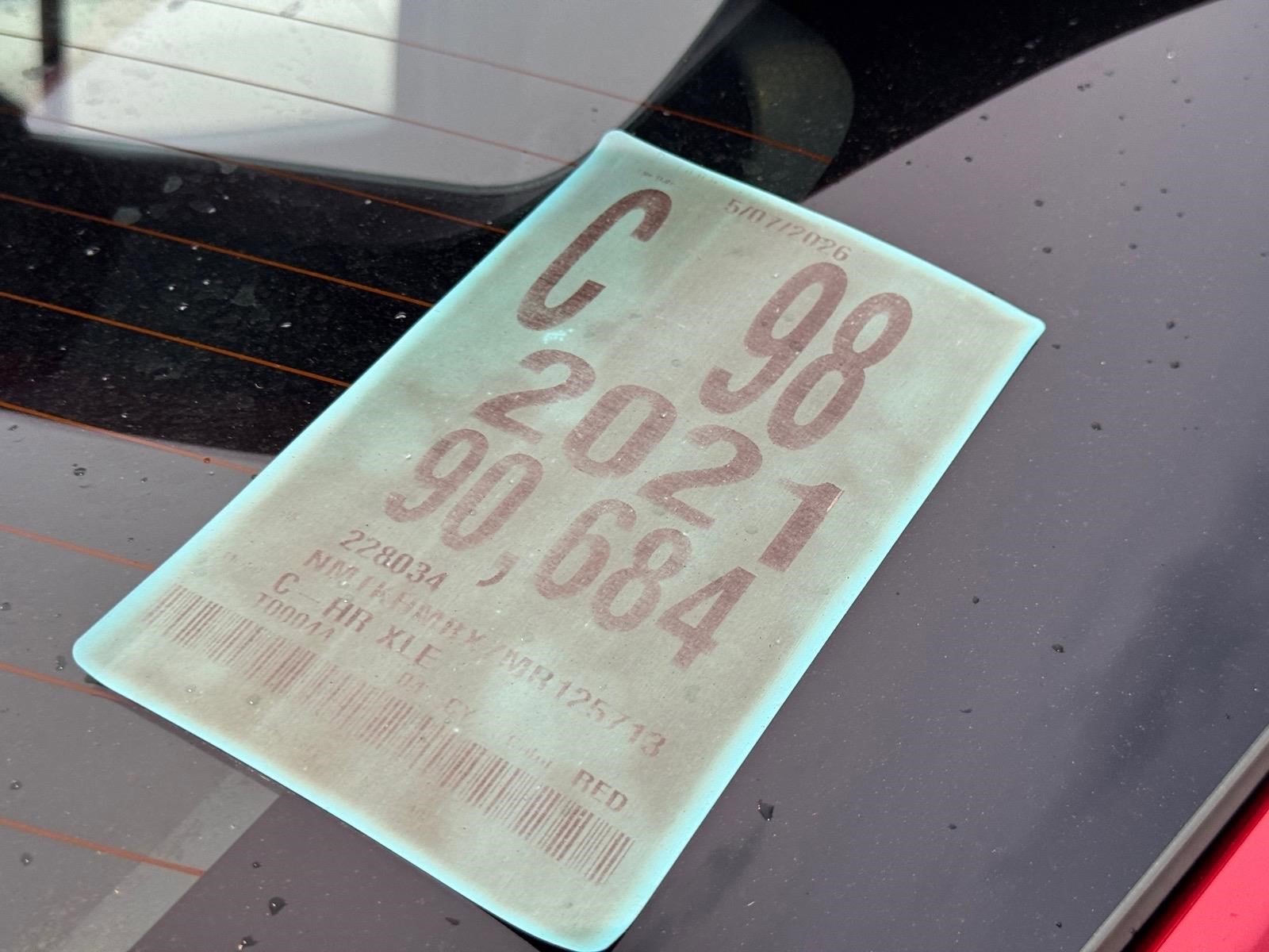 Used 2021 Toyota C-HR XLE FWD image 14