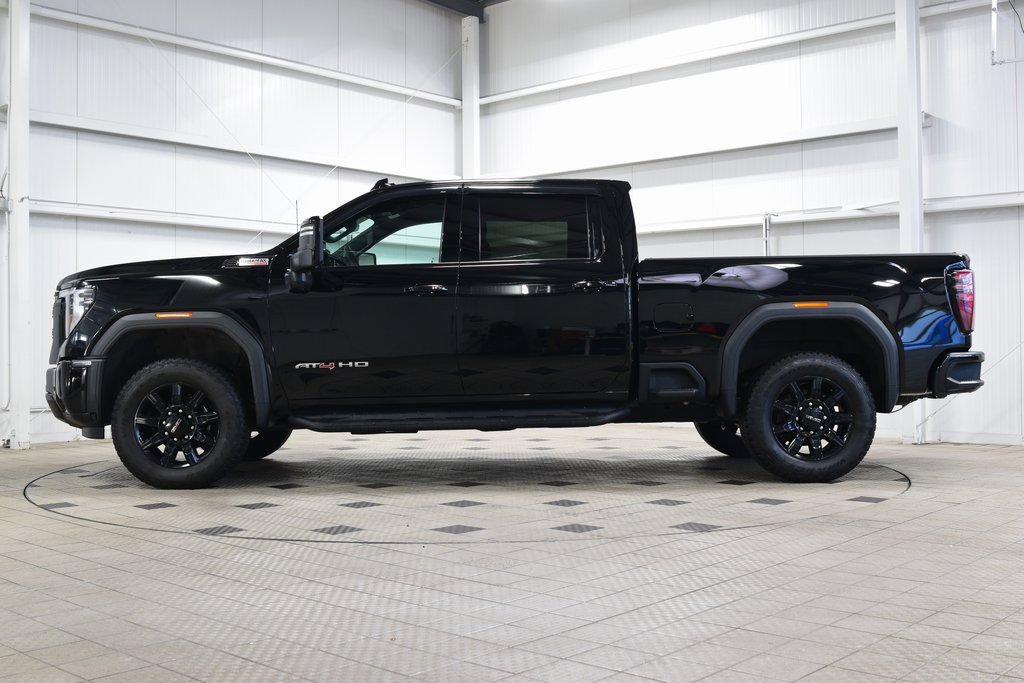 Used 2024 GMC Sierra 2500 AT4 w/ Technology Package image 4